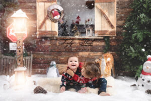 La photographie des enfants des Mayons en pleins fou rire devant la photographe