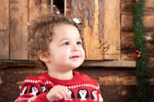 Portrait d enfant pour noël a Miramas