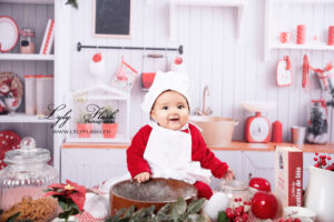 Un bébé célébre noël avec la photographe a Pontet